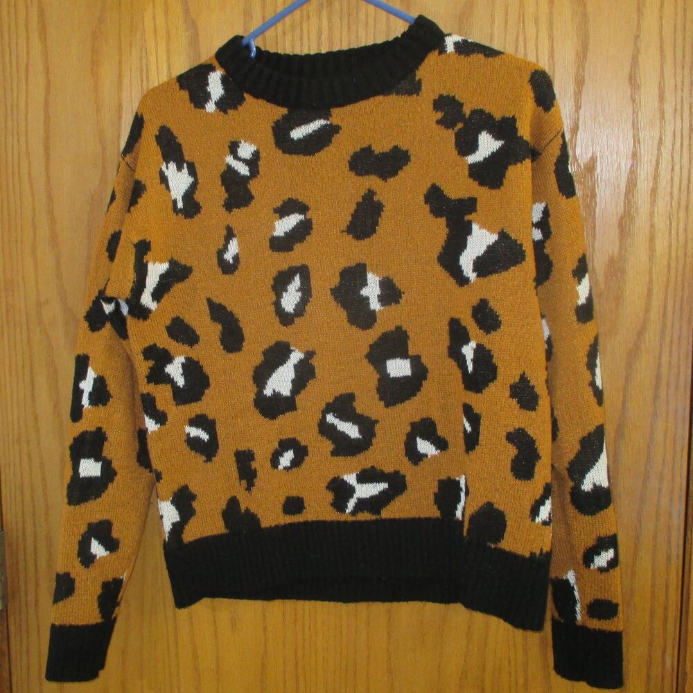 Animal Print Sweater Juniors Medium